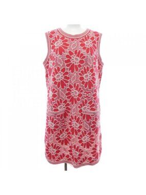 Chanel Size 42 Beige Dress